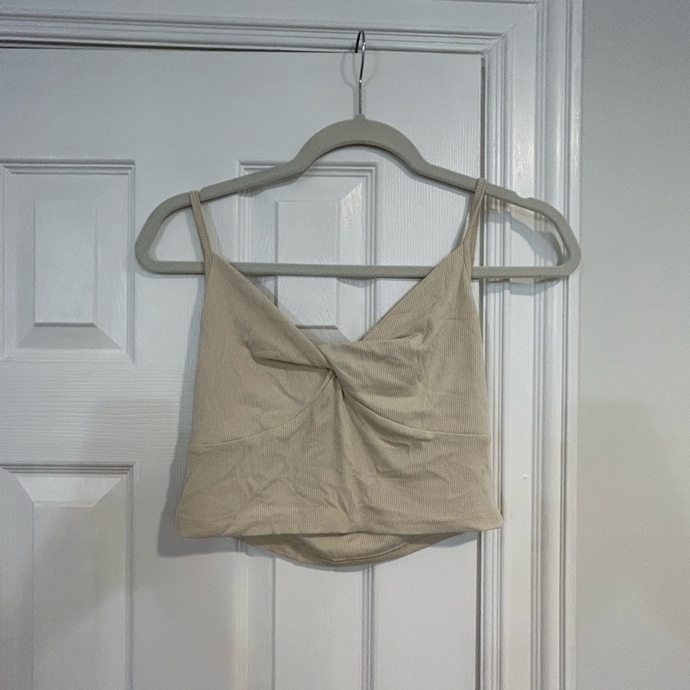 Beige cropped knot from crop top